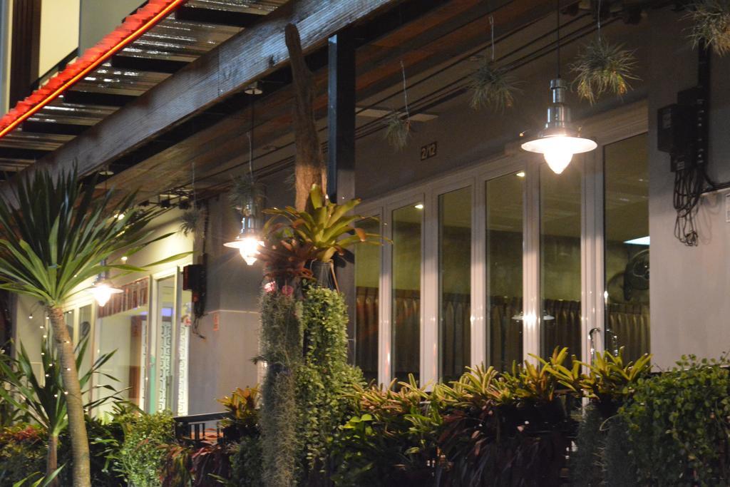 فندق كرابي إن آند أوم Krabi town المظهر الخارجي الصورة